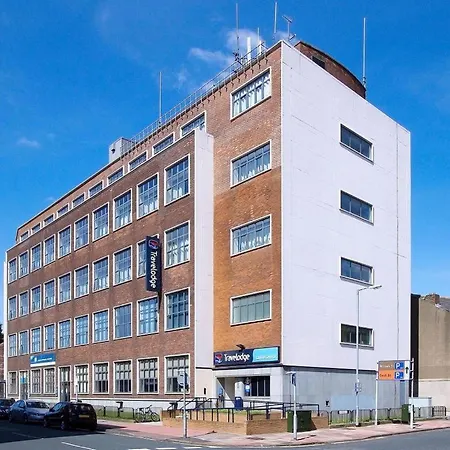 Travelodge Carlisle Central-2
