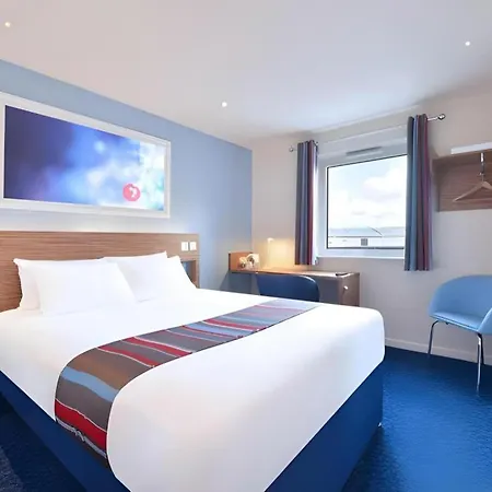 Travelodge Chichester Central-2