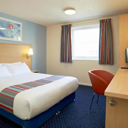 Travelodge Ipswich Beacon Hill-2