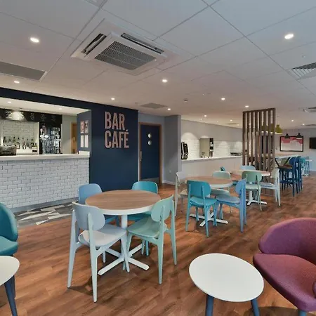 Travelodge Southampton Central-2
