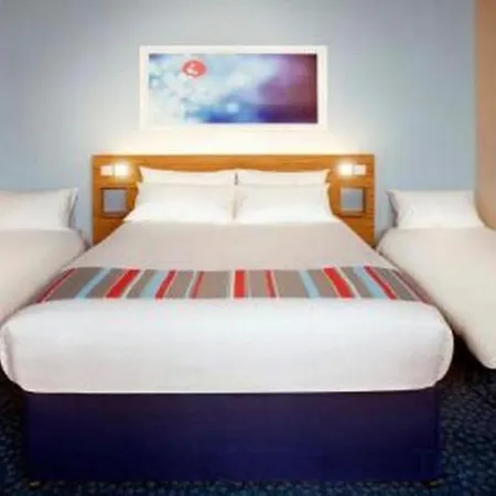 Travelodge Eastleigh Central-2