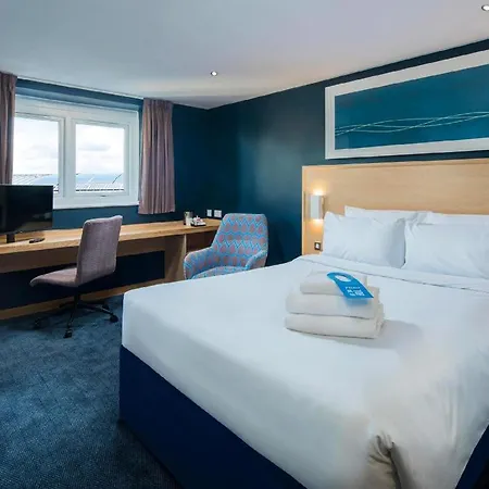Travelodge Pembroke Dock-3