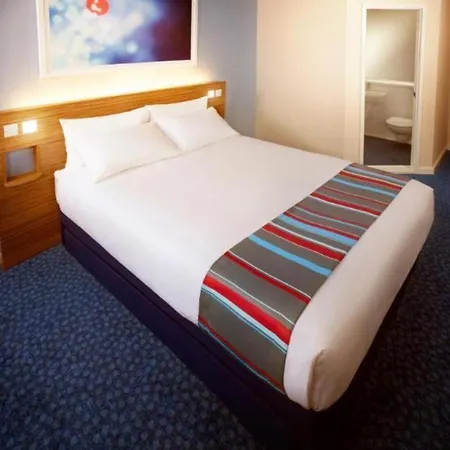 Travelodge Wadebridge-3