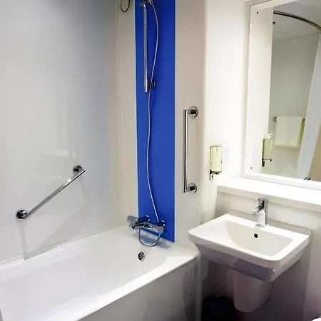 Travelodge Southport-2