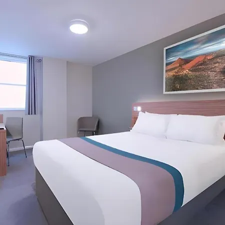 Travelodge London Kingston Upon Thames-3
