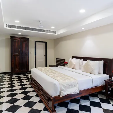 Kumbhalgarh Fort Resort Pure Veg-3