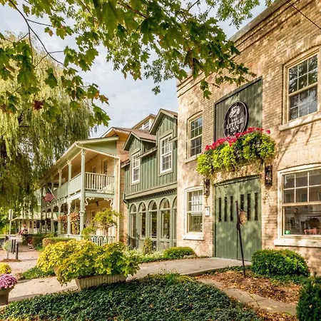 The Little Inn-2