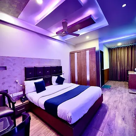 Hotel Cosmos-2