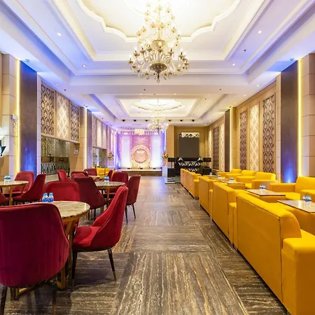 Hotel Okas Grand Luxe Stay - 1 Minute From Crowne Plaza New Delhi Okhla By Ihg-2