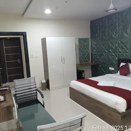 Hotel Vaishnavi Grand-3