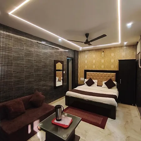 Hotel Gulmohar-2