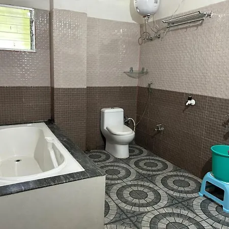 Om Regency Hotel-3