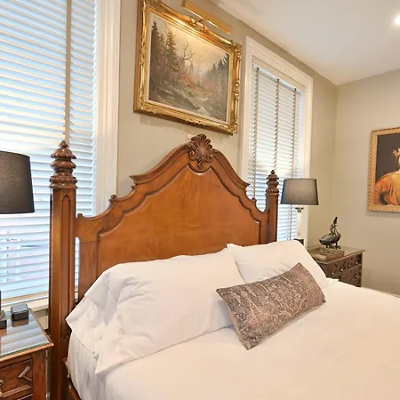 Magnolia Hall - Henderson Suite - King Suite-3