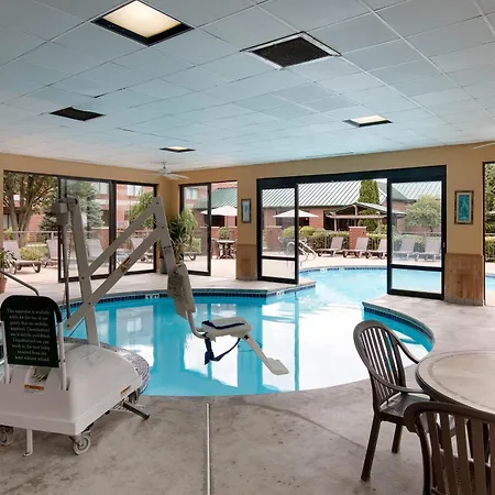 River Bluff Hotel And Conference Center-3