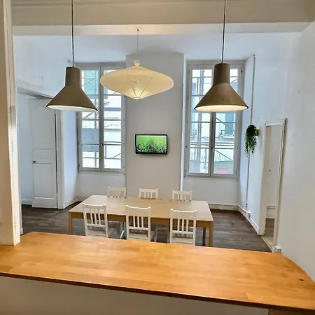 Wonderhost, Les Apparts De La Place Margot-2