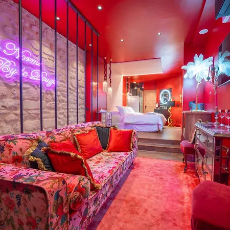 Suite Jacuzzi&Sauna privatifs - Paris - Or Norme By Le Douze-3