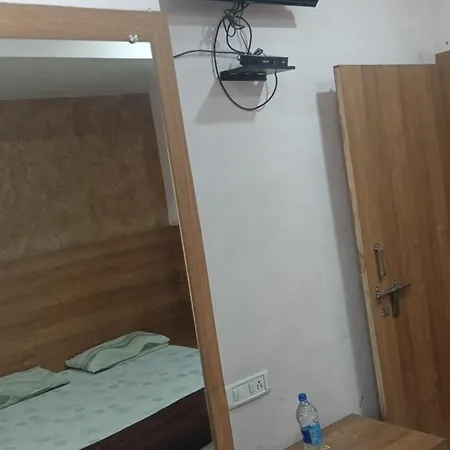 Comic Hotel-2