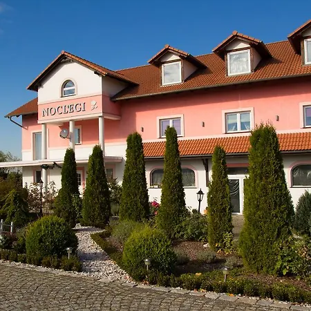 Noclegi Biala Roza-3