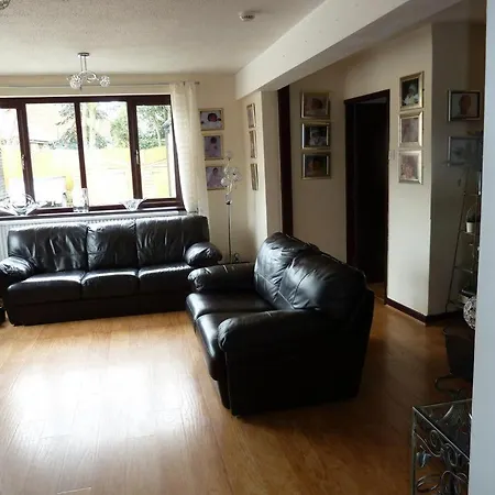 Smithy Lodge Guest House-2