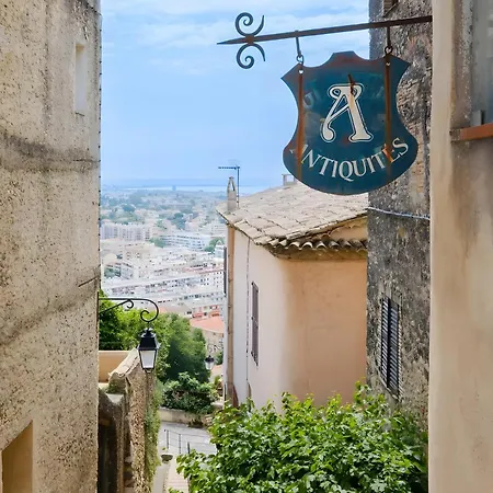 Le Grimaldi-2
