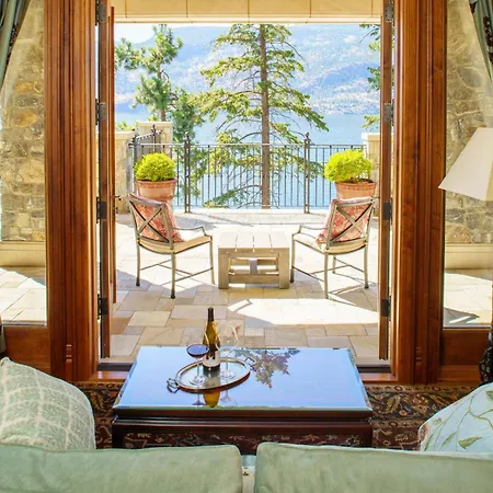 Chateau Okanagan-2