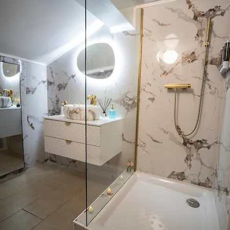 Love Room Serenity Suite-2