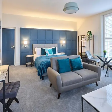 Host & Stay - The Langley Hotel-3