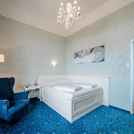 Hotel Goldene Spinne-3