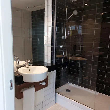 Holiday Inn Express Lille Centre By Ihg-3