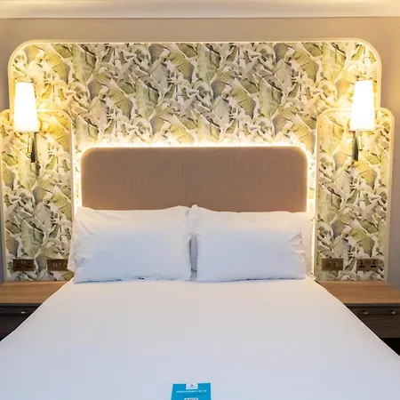 Cedar Court Hotel Huddersfield-2