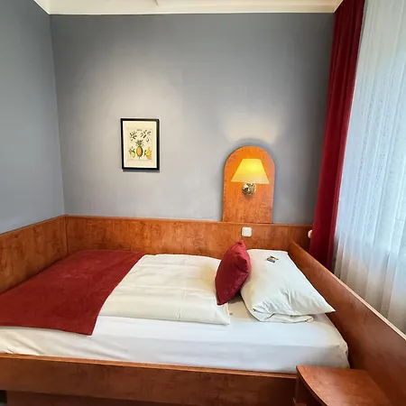 Hotel West An Der Bockenheimer Warte-3