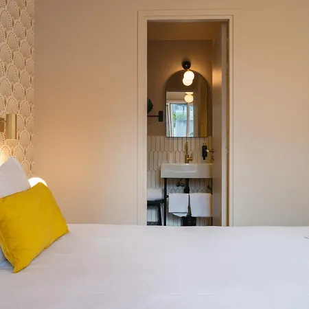 Hotel Artemisia Montmartre-3