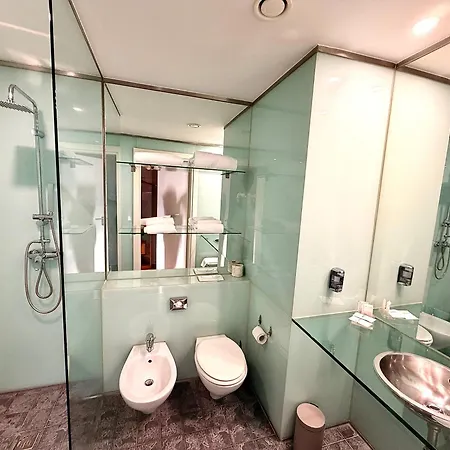 Executive Hotel-2