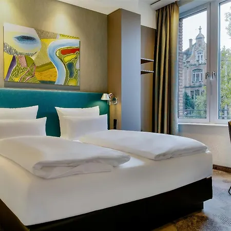 Motel One Wiesbaden-3