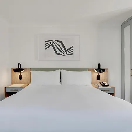 Conrad Dublin-2