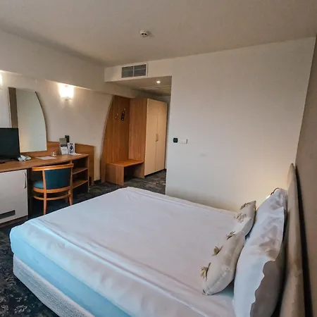 Triada Hotel-3