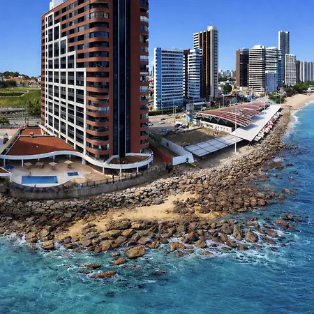 Iate Plaza Hotel Oficial-2