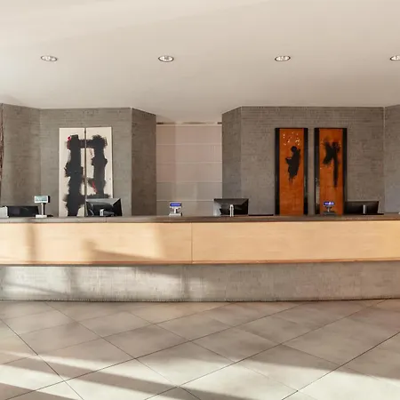 Hilton Garden Inn Rome Airport-3