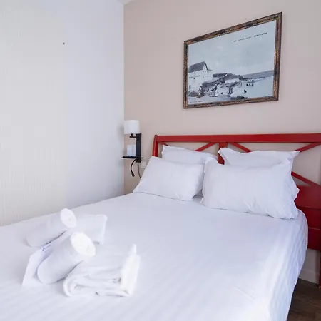 Best Western Hotel De La Plage Saint Marc Sur Mer-2