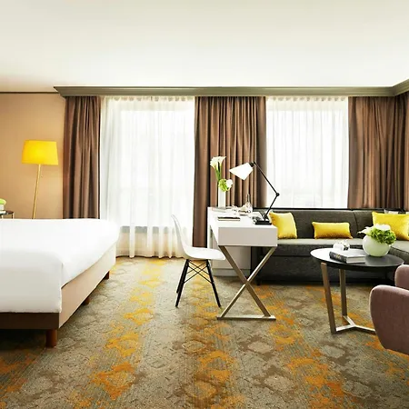 Renaissance Paris La Defense Hotel-2