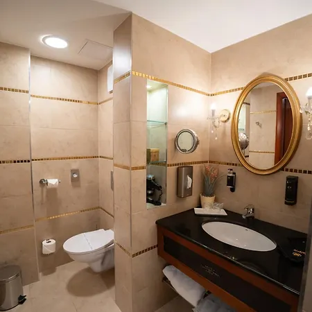 Hotel Divinus-2