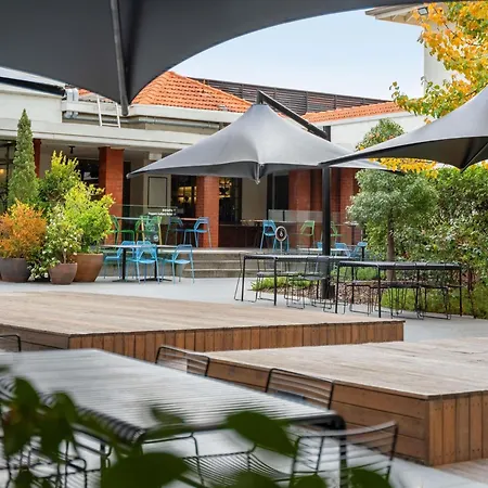 Peppers Gallery Hotel-3