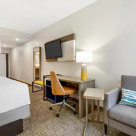 Comfort Suites East Brunswick - South River-2