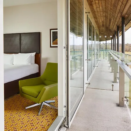 Lingfield Park Marriott Hotel & Country Club-3