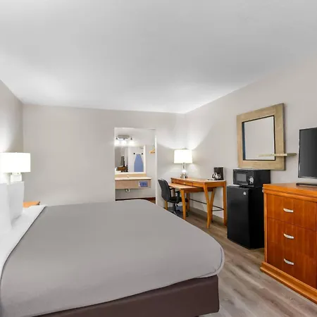 Quality Inn & Suites Lake Havasu City-2