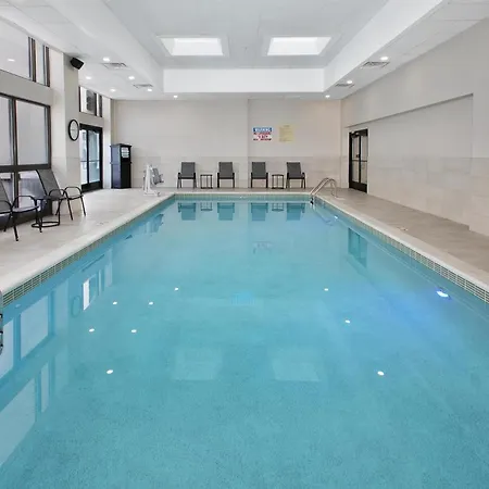 Doubletree By Hilton Hotel Detroit Novi-3