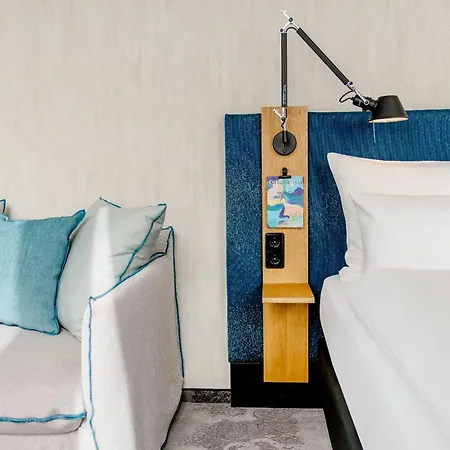 Motel One Muenchen-Campus-2