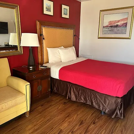 Canyonlands Motor Inn-3