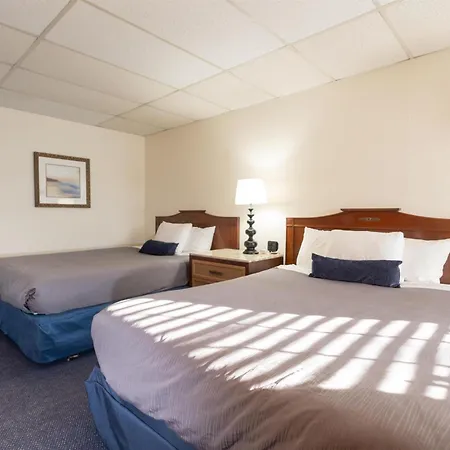Fireside Inn And Suites Bangor-3