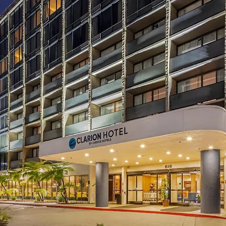 Clarion Hotel Anaheim Resort-2
